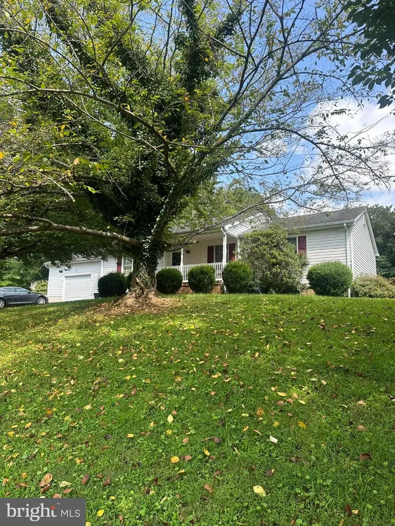 305 Jackson St, Warrenton, VA 20186 - Image #1