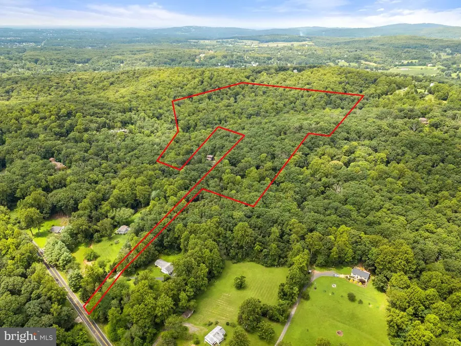 5168 Sandy Stone Ln, Broad Run, VA 20137 - Image #2