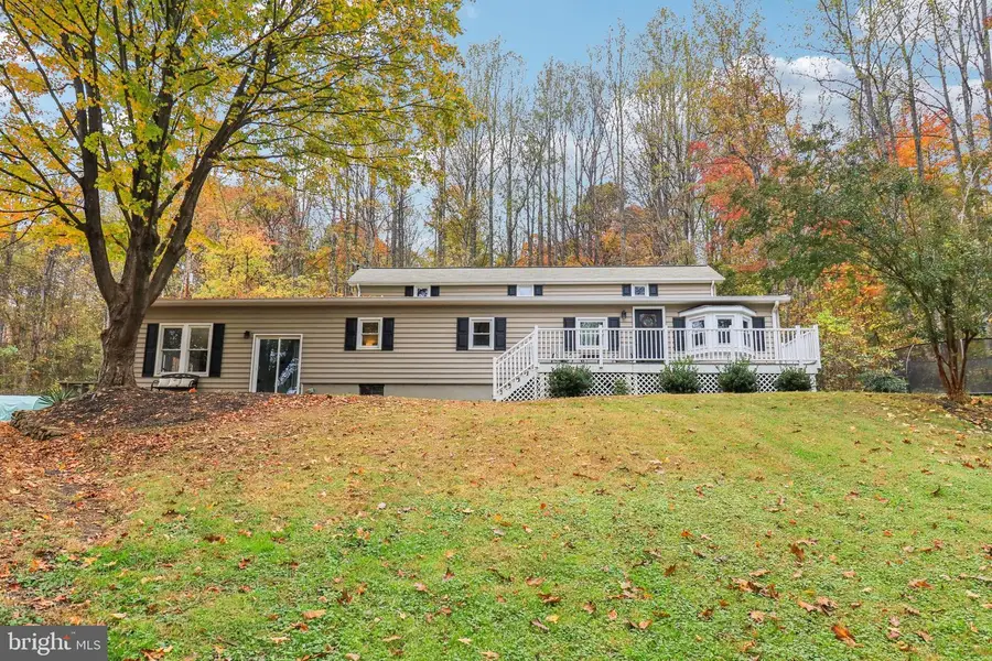 9830 Wineberry Rd, Marshall, VA 20115 - Image #2