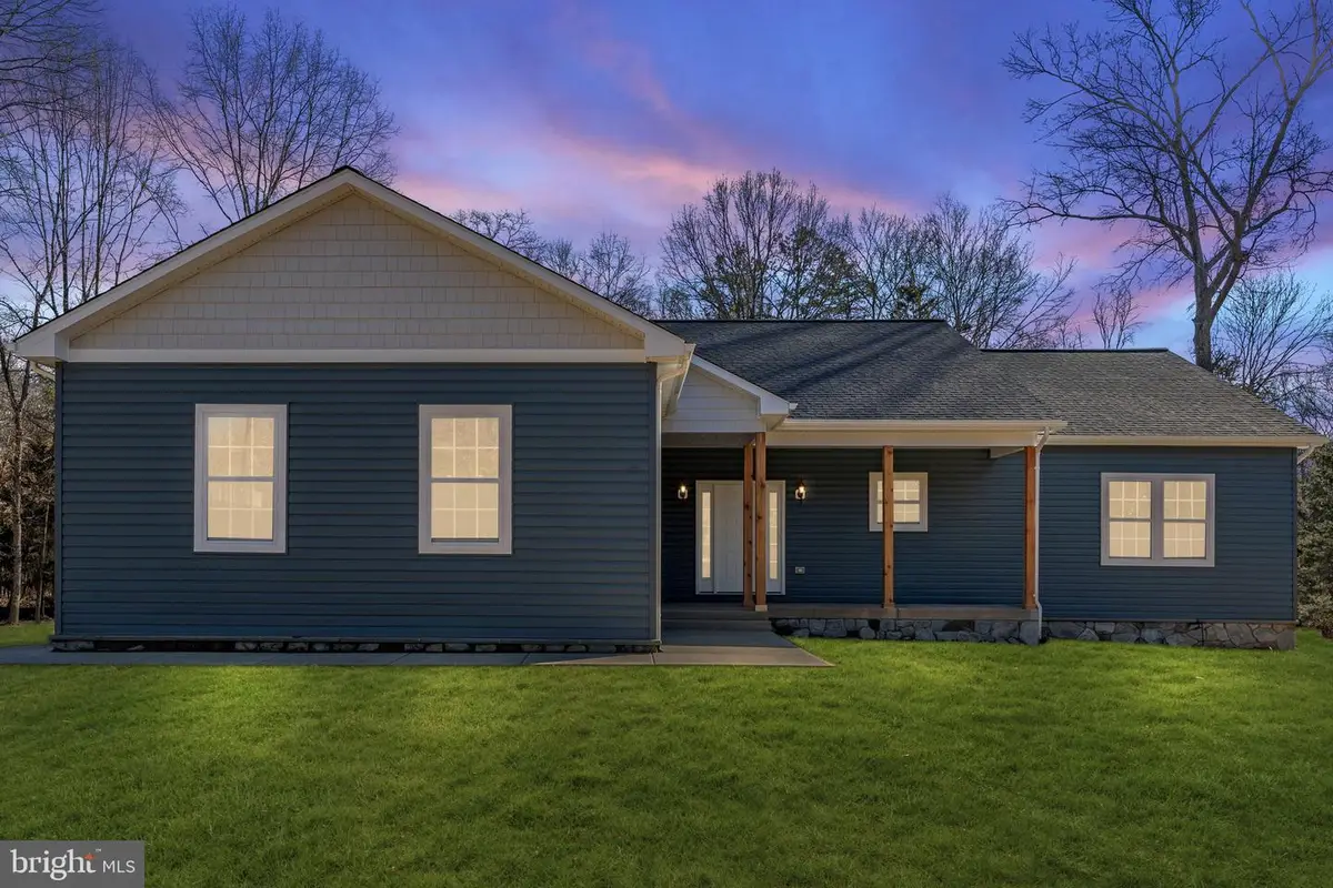 Valley Dr, Warrenton, VA 20187 - Image #1