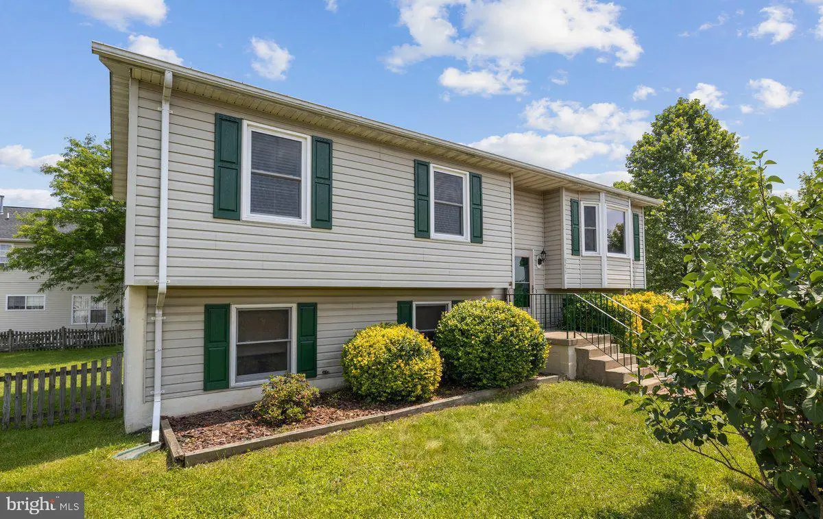 6237 E Winston Pl E, Bealeton, VA 22712 - Image #1