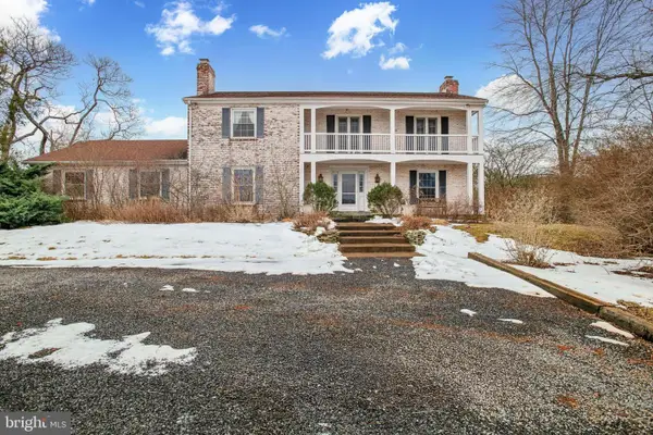 9033 Old Waterloo Rd, WARRENTON, VA 20186