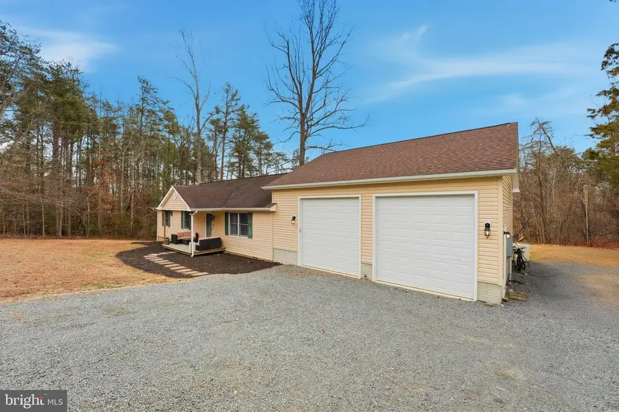 14566 Snake Castle Rd, Sumerduck, VA 22742 - Image #3