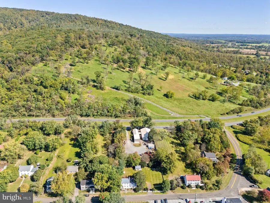 677 Federal St, Paris, VA 20130 - Image #3