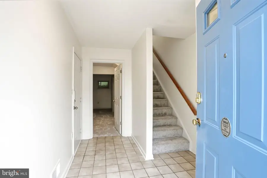 541 Highland Towne Ln, Warrenton, VA 20186 - #3