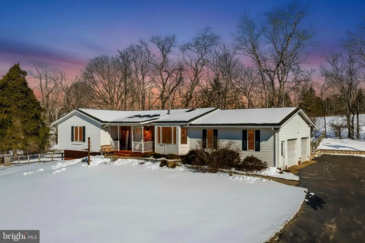 8564 Opal Rd, Warrenton, VA 20186 - Image #1