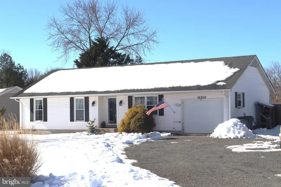 11210 Edgewood Dr, Bealeton, VA 22712 - #2