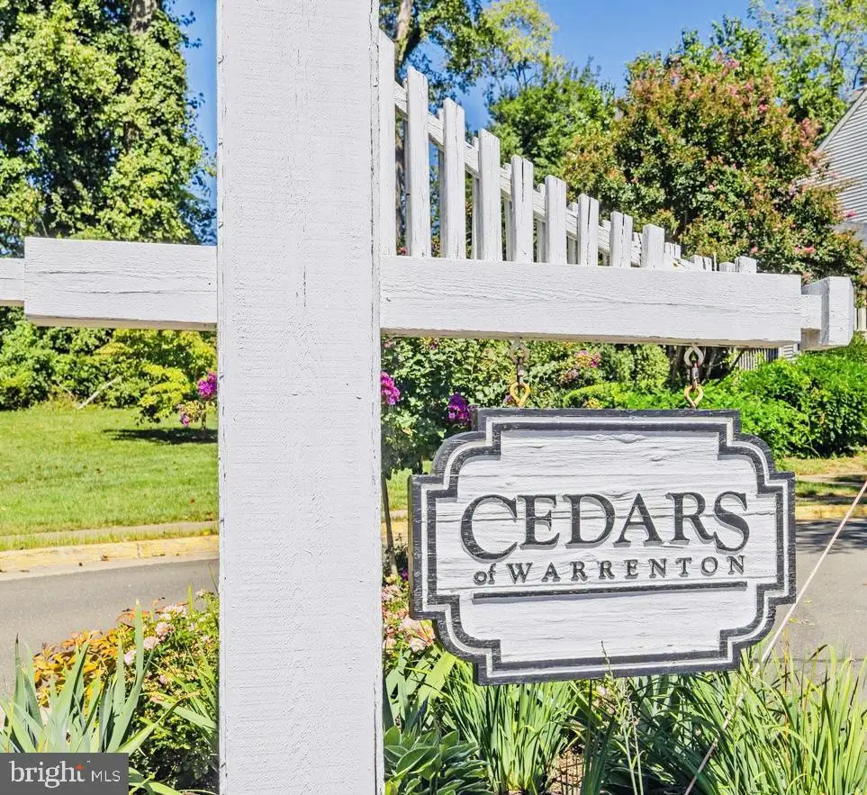 219-219b Fernwood Pl, Warrenton, VA 20186 - #1