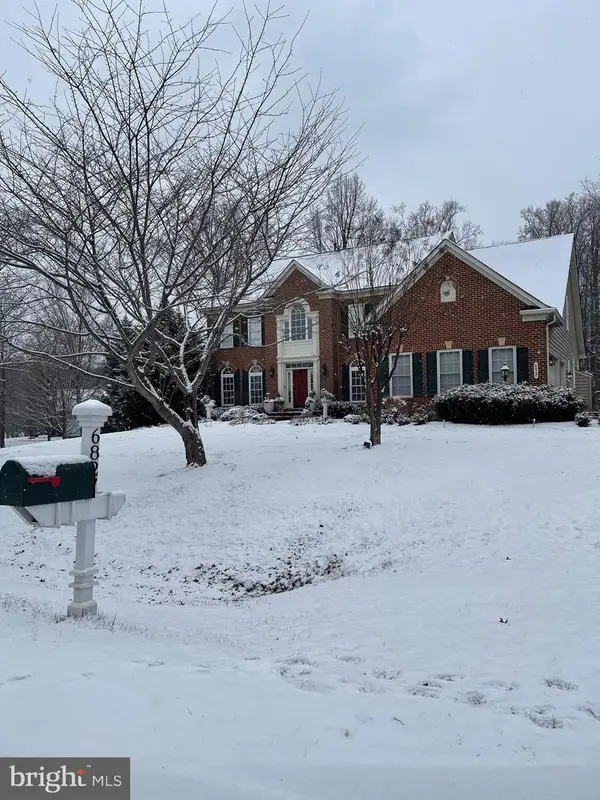 6827 Tanglewood Dr, WARRENTON, VA 20187