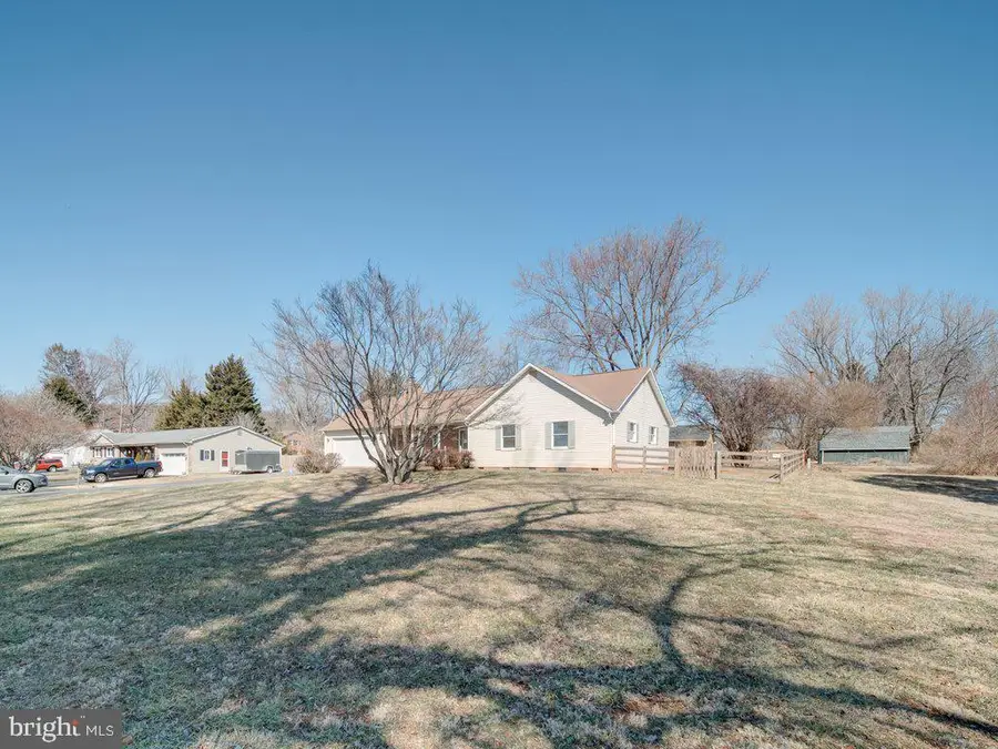 7218 Airlie Rd, Warrenton, VA 20187 - #3