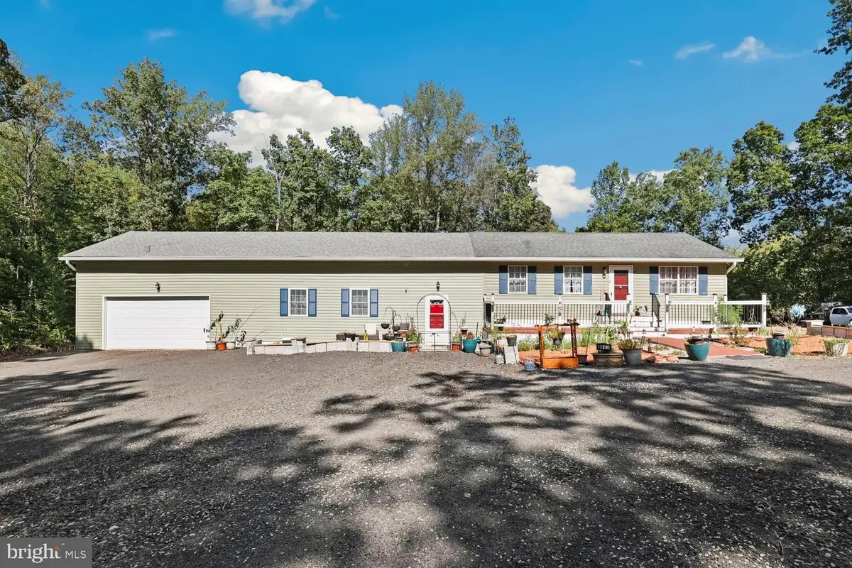 9463 Rogues Rd, Midland, VA 22728 - #1