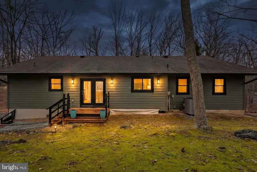 7269 Beauregard Ct, Warrenton, VA 20187 - #2