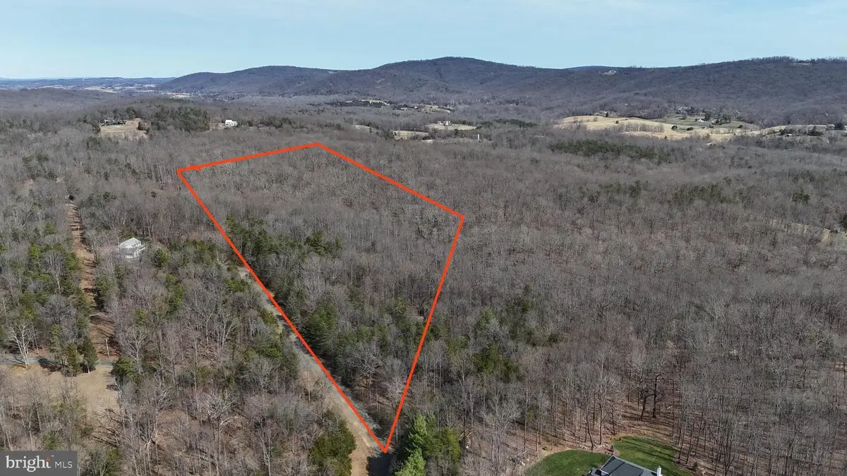 Lot 2 Chimney Oaks Ct, Marshall, VA 20115 - #1