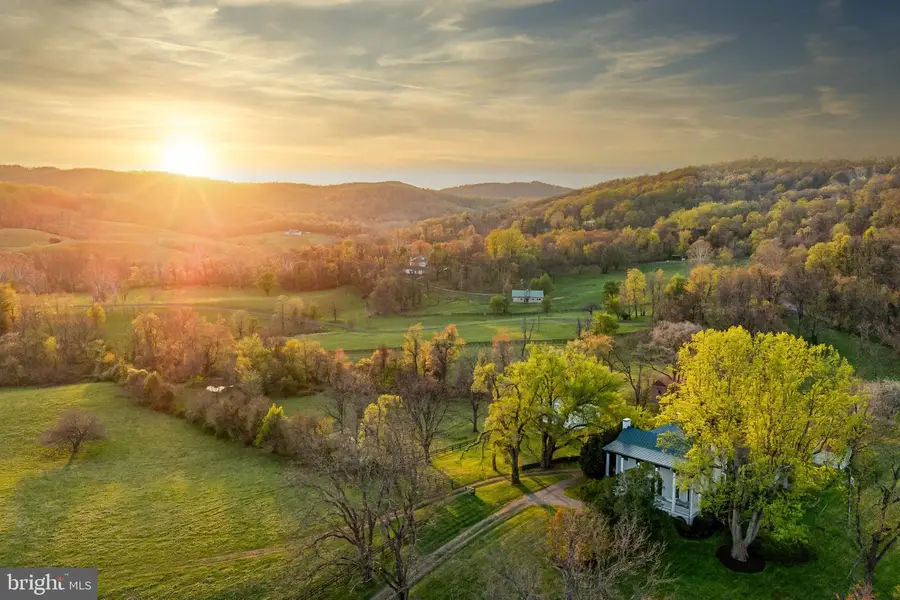 12087 Moss Hollow Rd, Warrenton, VA 20187 - #2