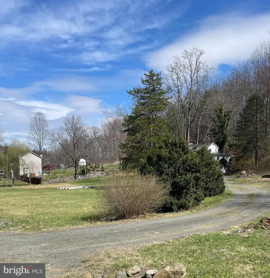 6537 Watery Mountain Rd, Warrenton, VA 20186 - #3