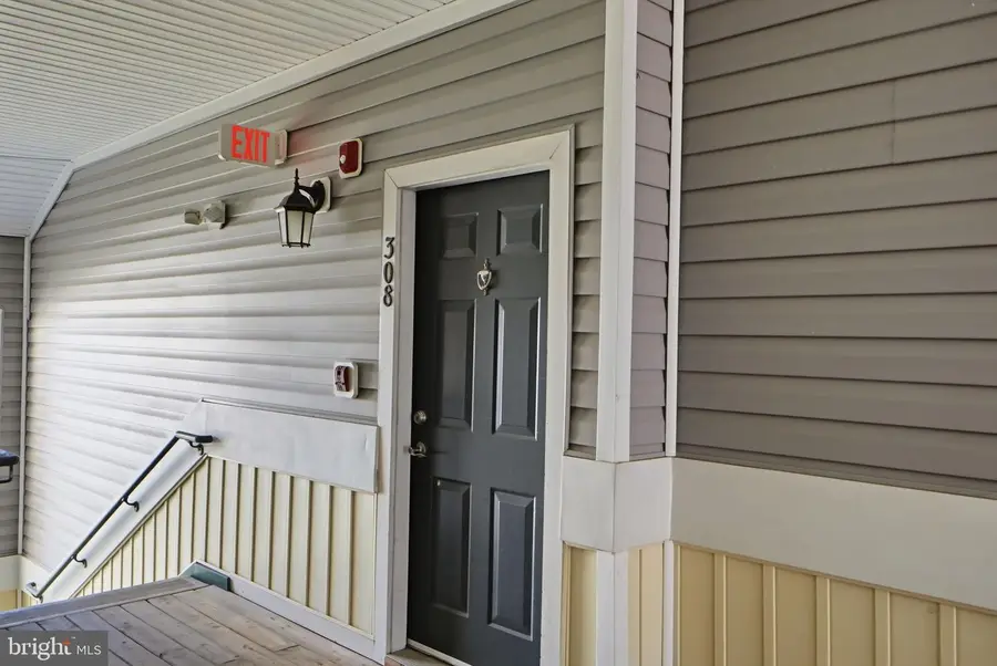 6161 Willow Pl #308, Bealeton, VA 22712 - #3