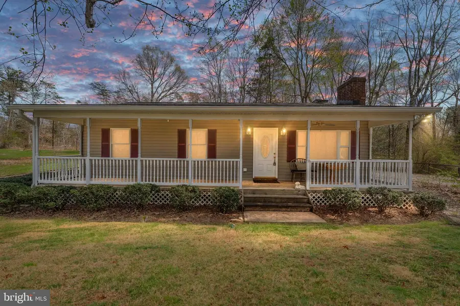 13217 Union Church Rd, Sumerduck, VA 22742 - #2