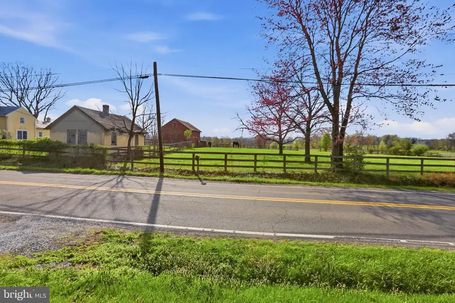 3961 Rectortown Rd, Marshall, VA 20115 - #2