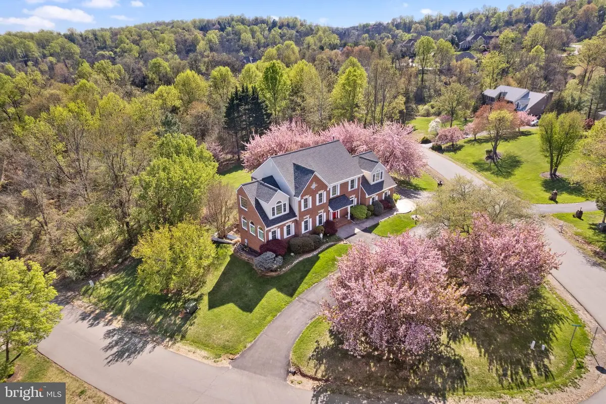 7573 Fusilier Dr, Warrenton, VA 20186 - #1