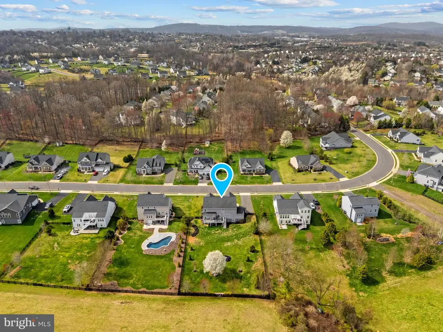 6387 Bob White Dr, Warrenton, VA 20187 - #3