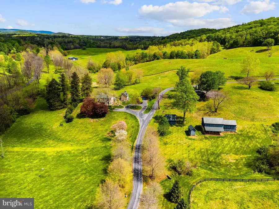 3459 Carrington Rd, Delaplane, VA 20144 - #3