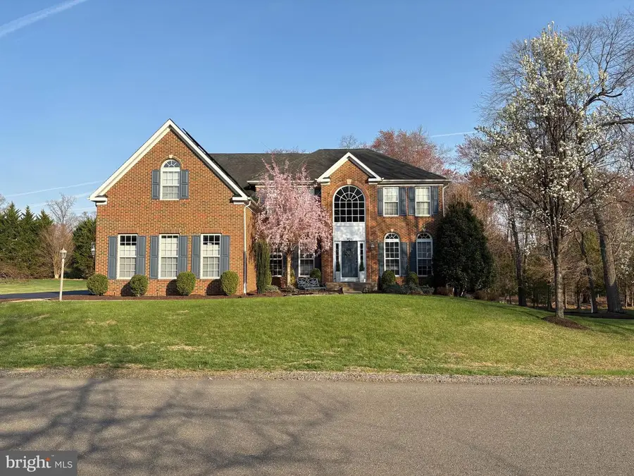 6857 Emma Ct, Warrenton, VA 20187 - #2