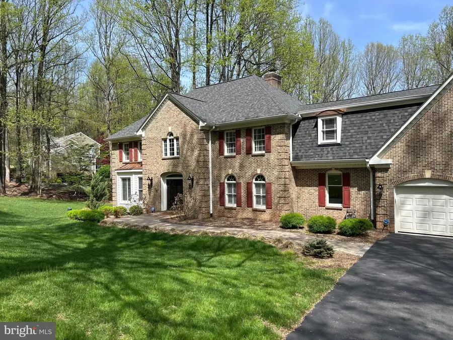 5828 Hunton Wood Dr, Broad Run, VA 20137 - #2