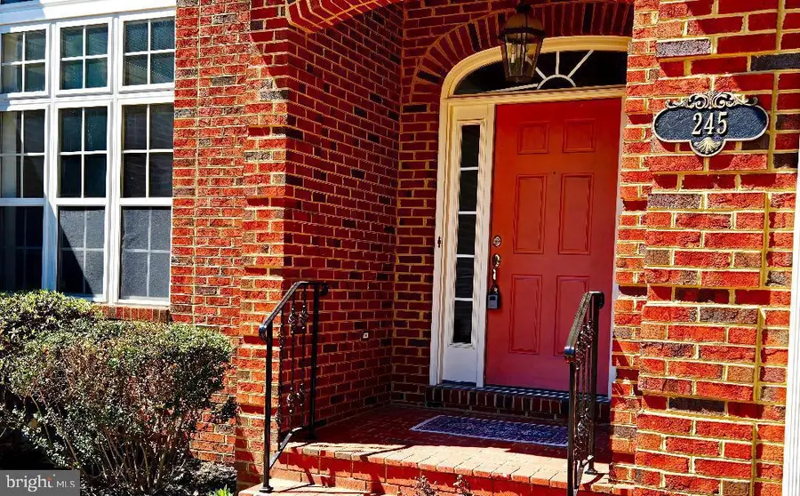245 Carriage Chase Cir, Warrenton, VA 20186 - #3