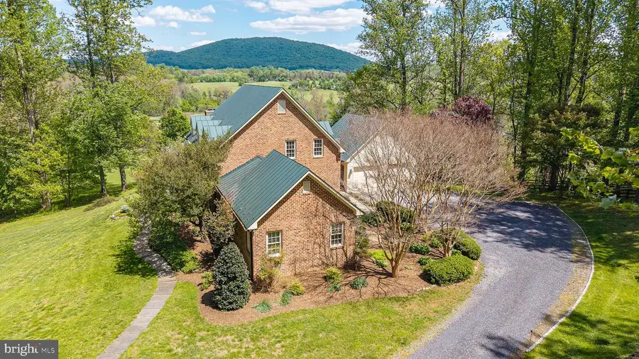 4722 S Cowpasture Ln S, Hume, VA 22639 - #3