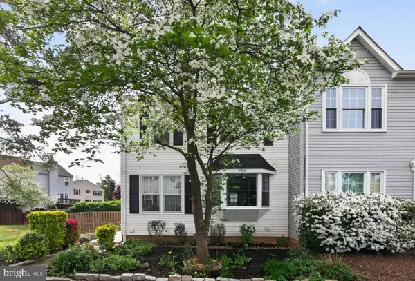 719 Acorn Ct, WARRENTON, VA 20186