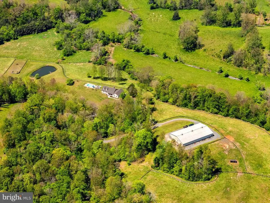 7312 Oak Ln, Marshall, VA 20115 - #3