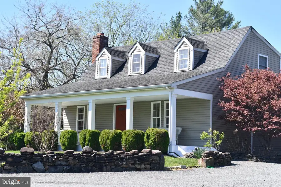 8446 Turnbull Rd, Warrenton, VA 20186 - #3