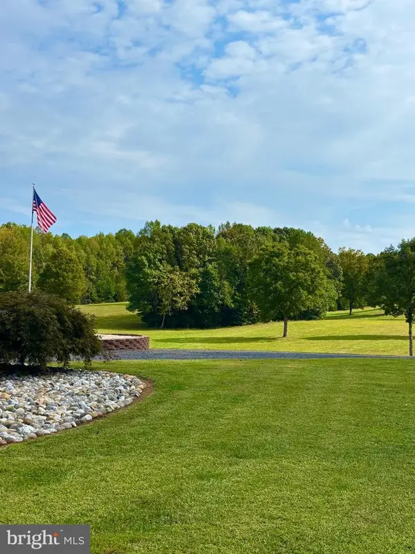 12048 Bristersburg Rd, MIDLAND, VA 22728