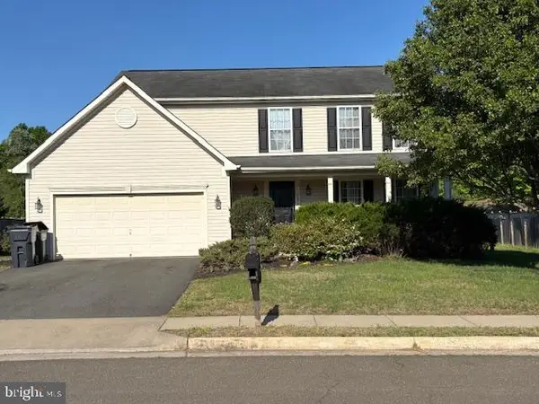 6686 Clarkes Meadow Dr, BEALETON, VA 22712