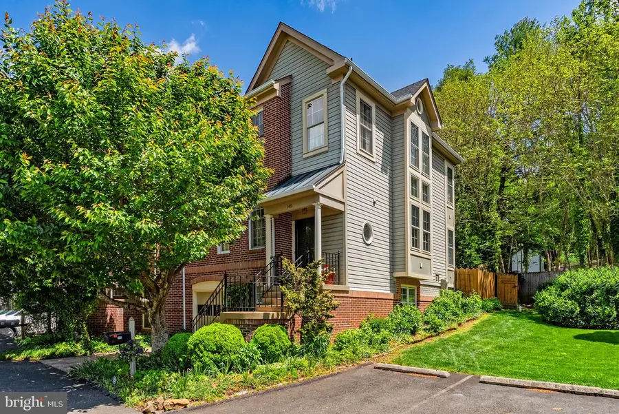 146 Mosby Cir, Warrenton, VA 20186 - #2