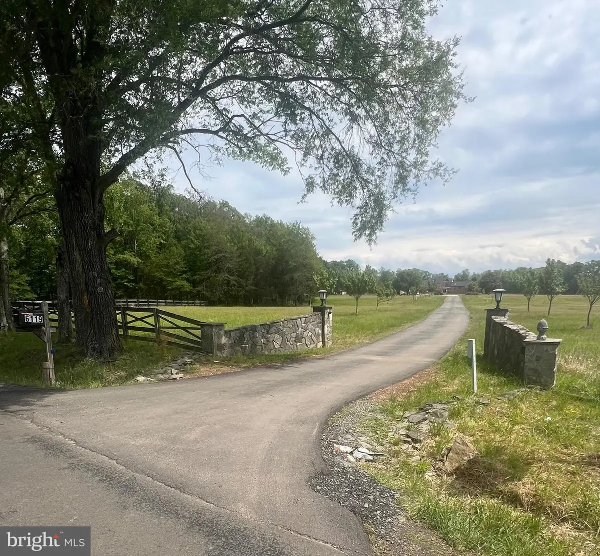 6119 Beach Rd, Midland, VA 22728 - #1
