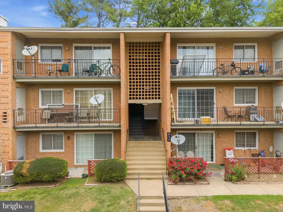 635 Waterloo Rd #222, Warrenton, VA 20186 - #3