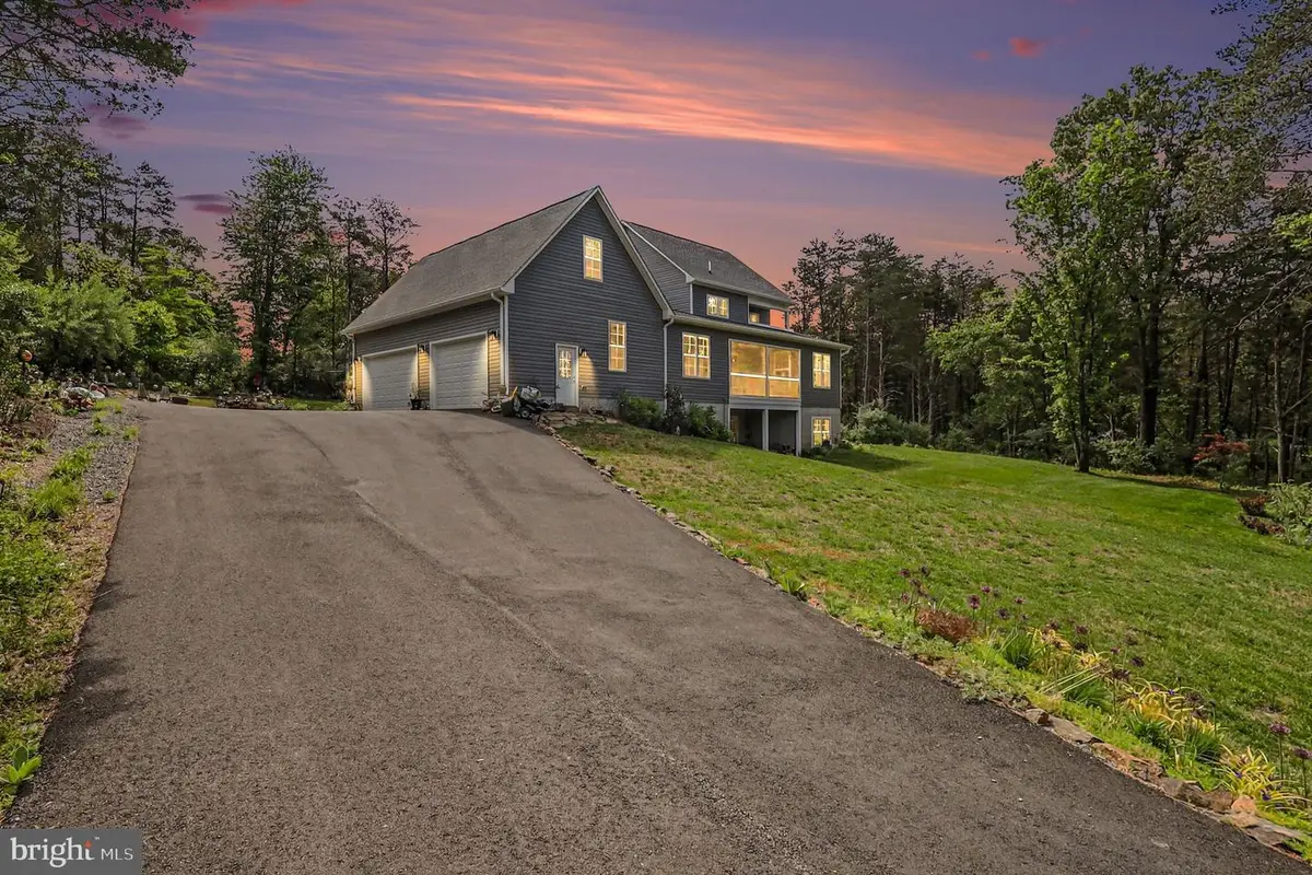 6009 Old Bust Head Rd, Broad Run, VA 20137 - #1
