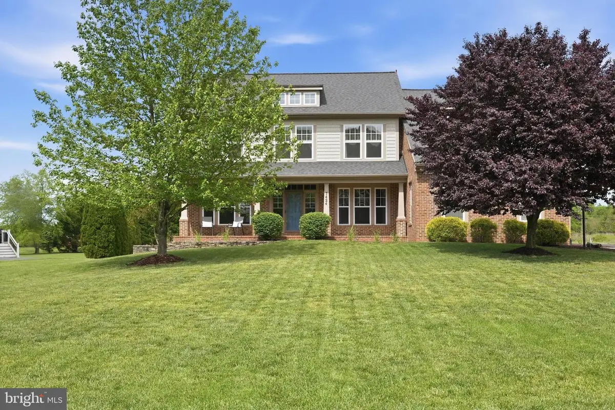 7424 Edington, Warrenton, VA 20187 - #1