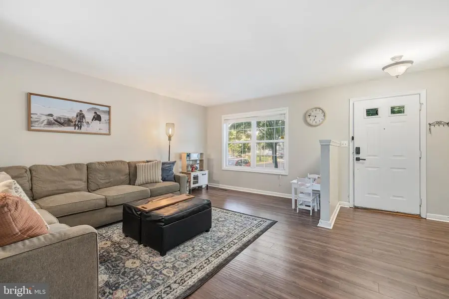 94 Dorset Ln, Warrenton, VA 20186 - #3