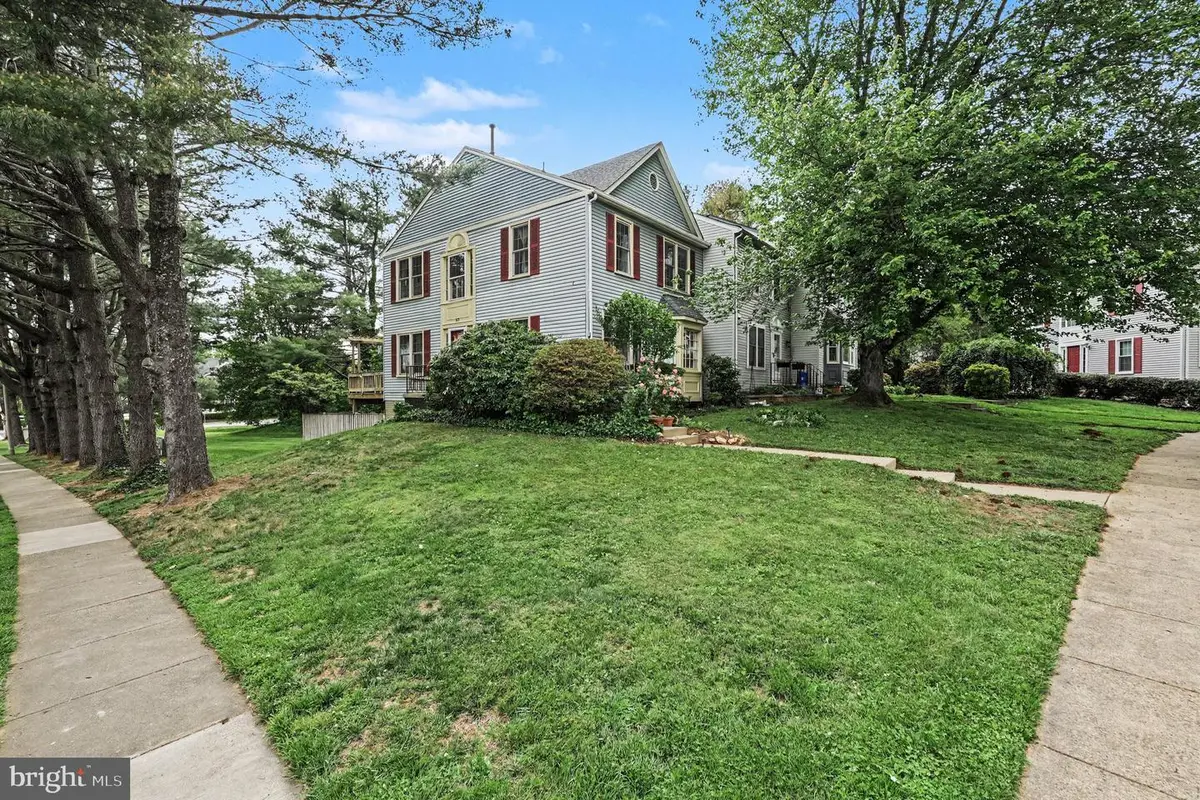 740 Cherry Tree Ln, Warrenton, VA 20186 - #1