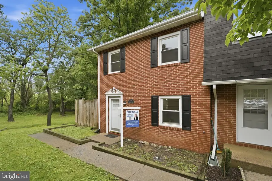 4517 Appledale Ct, Marshall, VA 20115 - #3
