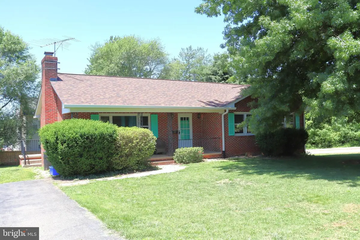166 Elm St, Warrenton, VA 20186 - #1