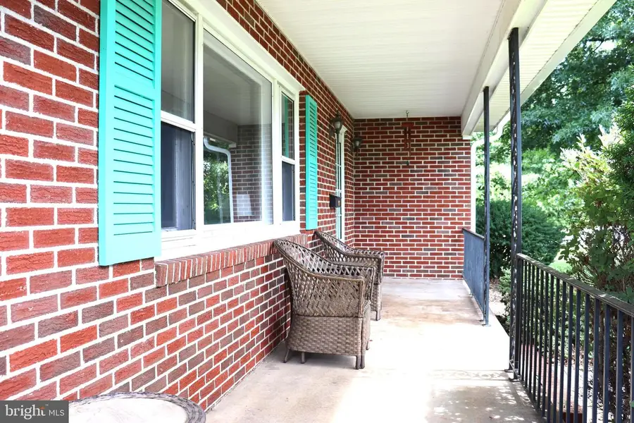 166 Elm St, Warrenton, VA 20186 - #3