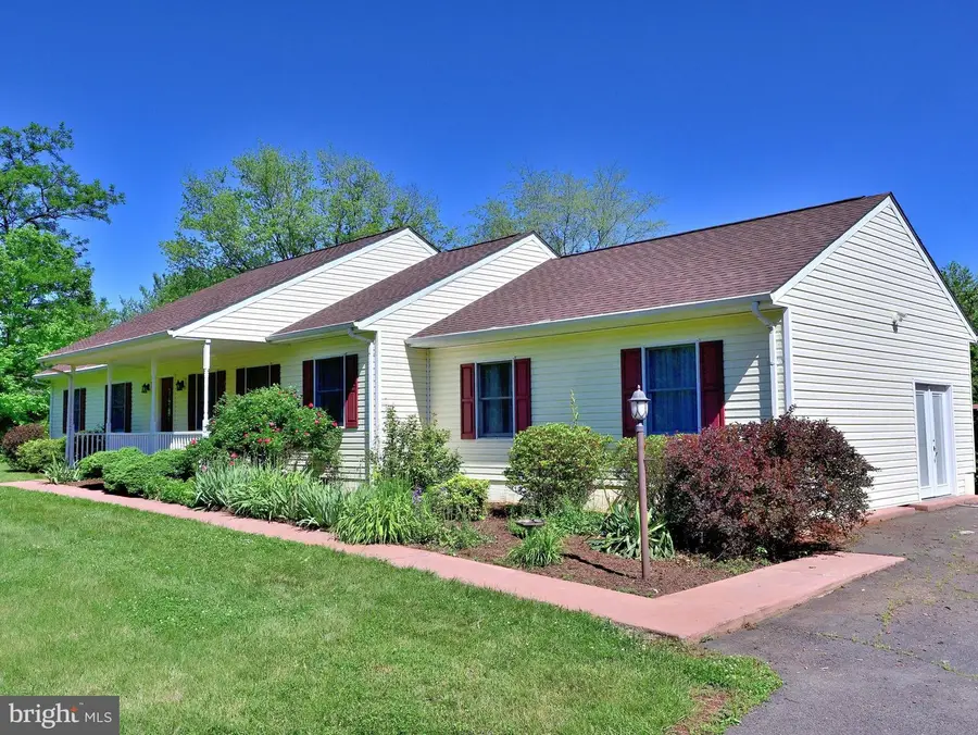 9597 Routts Hill Rd, Warrenton, VA 20186 - #2