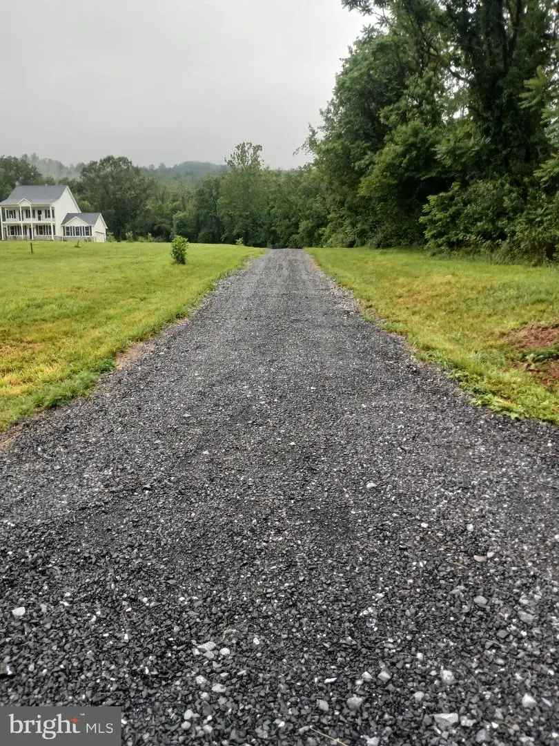 5201 Carolyns Way, Linden, VA 22642 - #2
