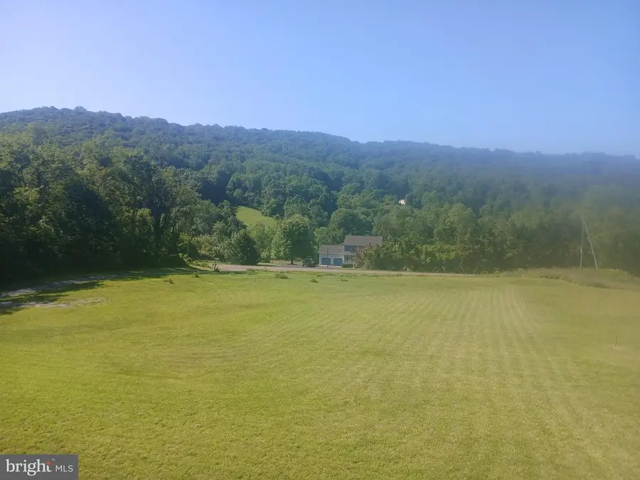 5201 Carolyns Way, Linden, VA 22642 - #3