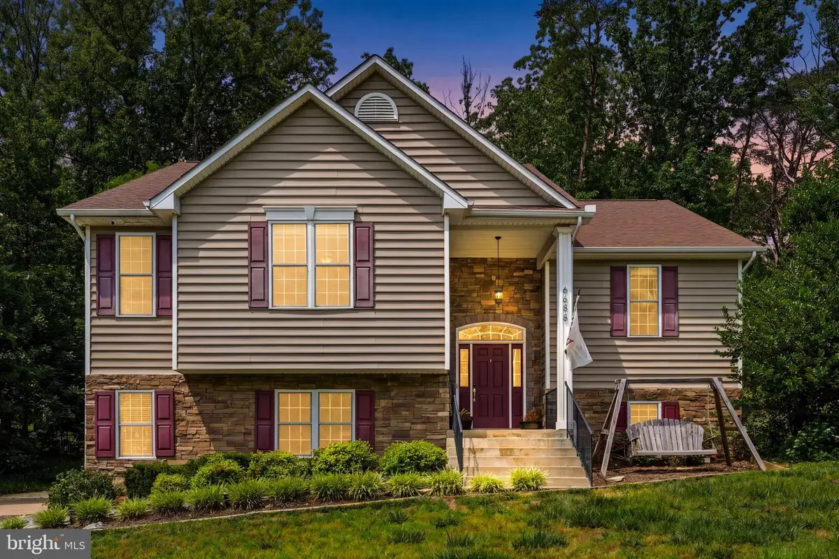 6688 Kelly Rd, Warrenton, VA 20187 - #1