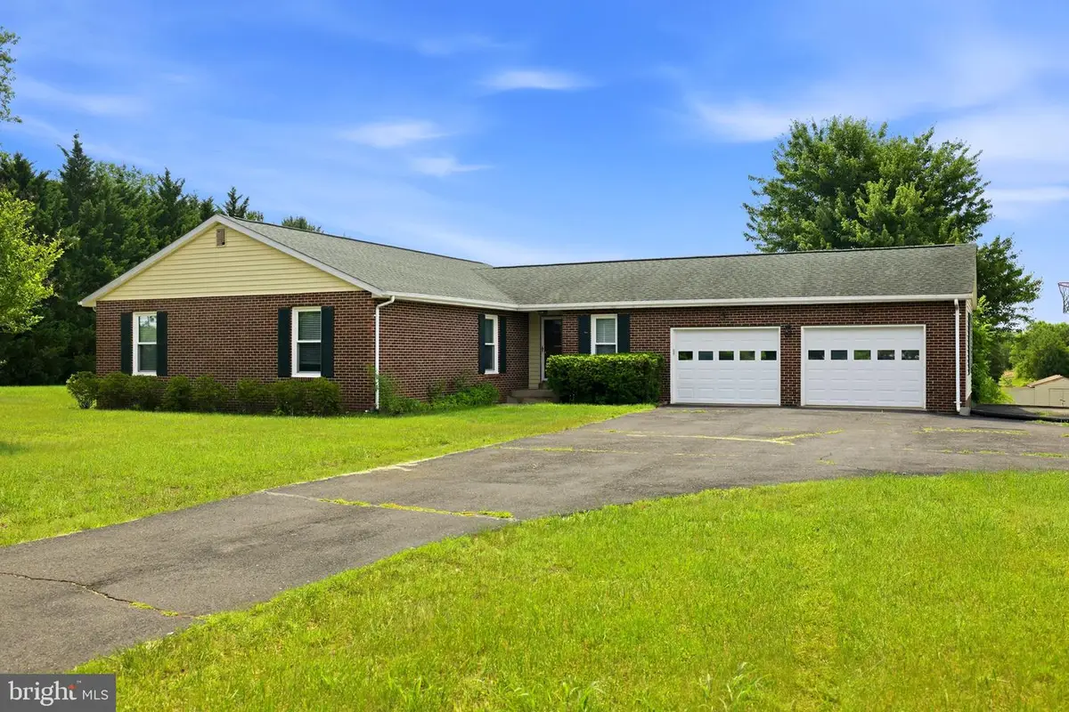 7313 Covingtons Corner Rd, Bealeton, VA 22712 - #1