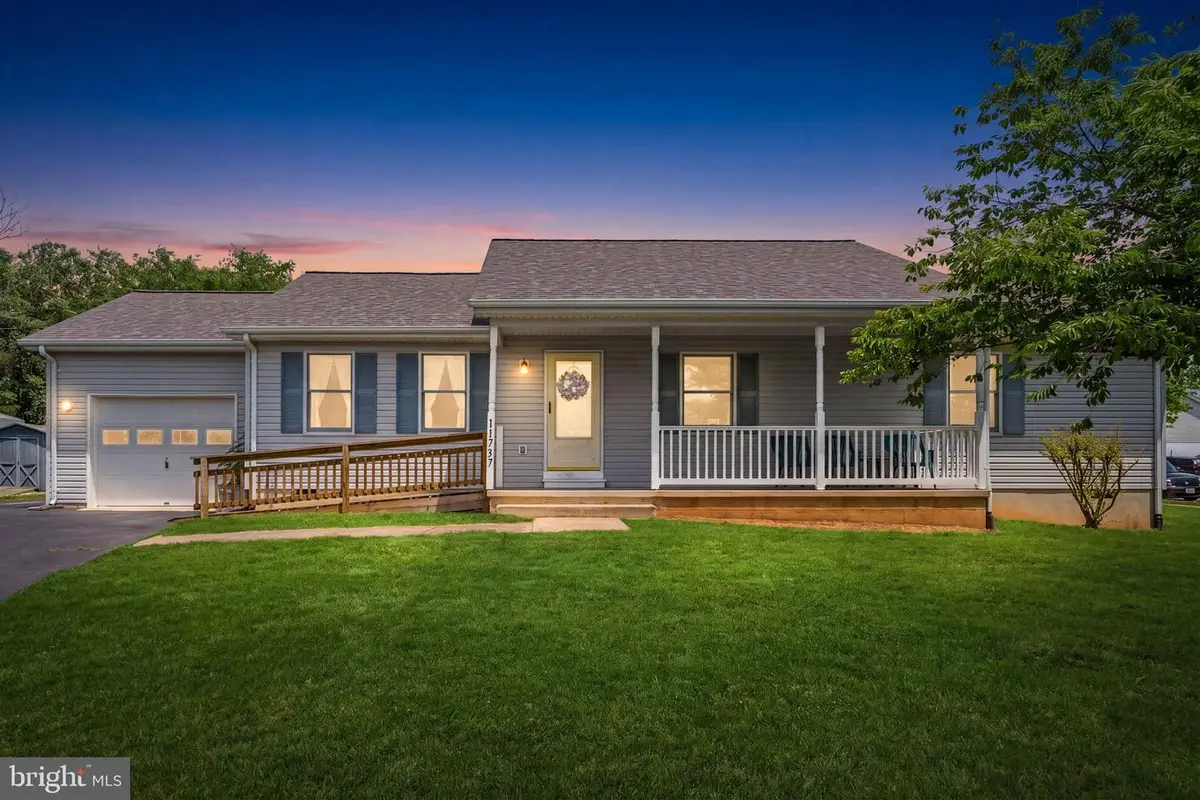 11737 Battle Ridge Dr, Remington, VA 22734 - #1